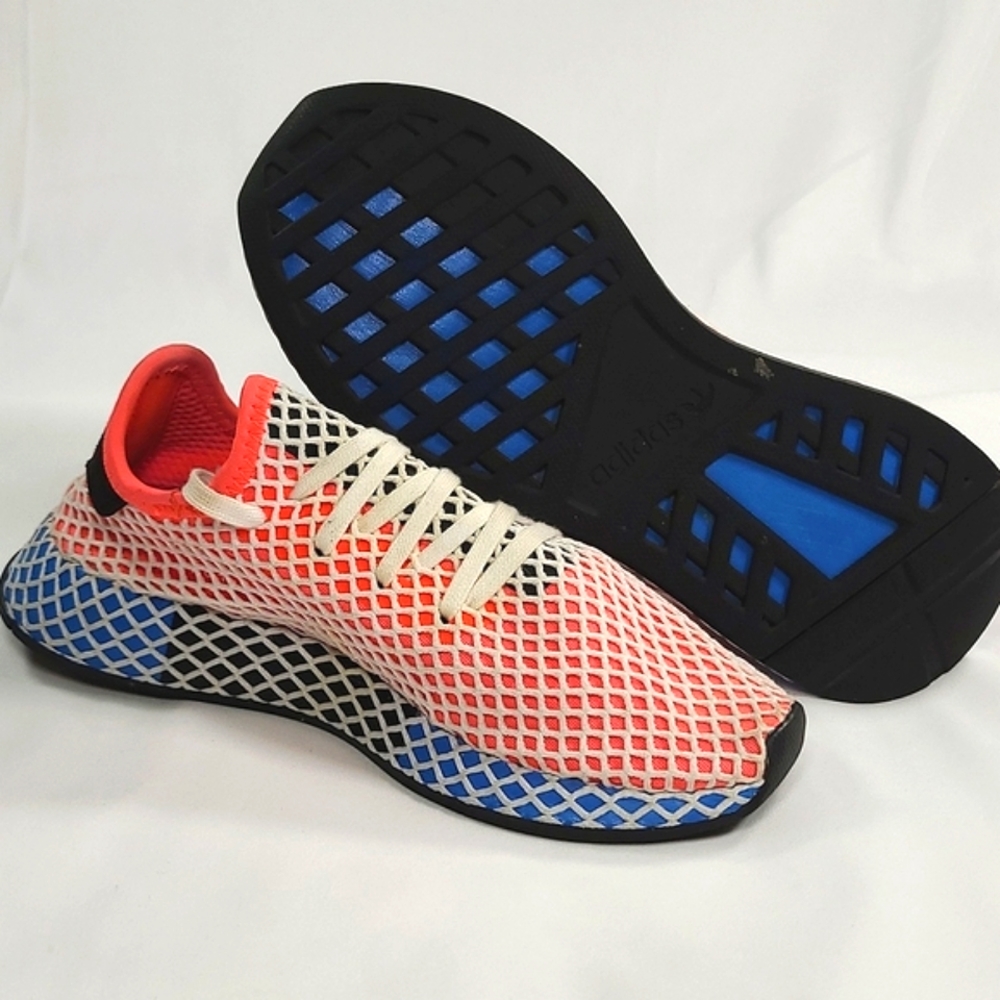 ADIDAS Deerupt Runner J Red and Blue Sneakers. Size 4.5 Mens